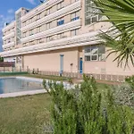 FIBES con parking gratis. Apartamento Sevilla Este.
