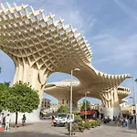 Descalzos city center by Valcambre