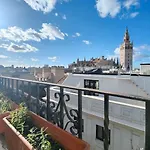 Lovely 1-Bedroom Loft With Terrace. Amazing View.