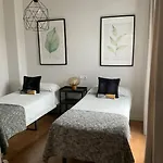Apt Centrico, A Pie De Calle.