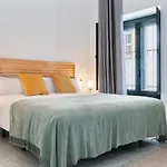 Suites Plaza de los Refinadores, Maestranza