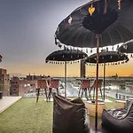 On Suites Sevilla Apartments Designed For Adults
