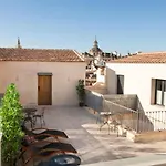 Isg Apartments Cedaceros