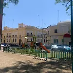 La Casita De La Puerta De Carmona