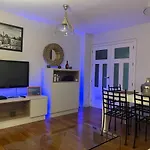 Apartamento en Luis Montoto, Nervión. Céntrico