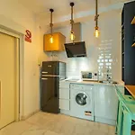 Dos de Mayo Loft by Valcambre