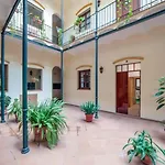 Monkeys Apartments Castilla Triana