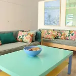 Nuevo Estudio Moderno, Agradable Y Comodo