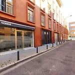 La Casa Del Artista B