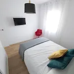 Luminoso Apartamento En El Centro, Con Mucho Arte