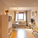 Apartamento Con Piscina - La Palmera