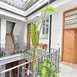 New! Bohemian Center Apartment
