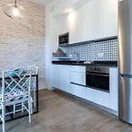 Sepulveda, Moderno Apartamento By Outin