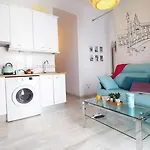 Lovely Center Apartments - Sunny Balcony Alfalfa