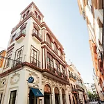 Monkeys Apartments Cervantes