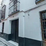 Decorated And Renovated- 2Bd 2Bth- Center
