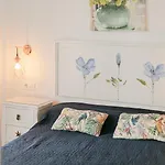Modern & Stylish Apartment - Old Town