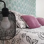Lovely Center Apartments - Sunny Balcony Alfalfa