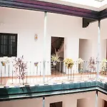 Gotoseville Sierpes Suite