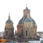 San Luis Downtown & Pool Apartment