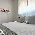 Preciosa Casa Grande Con Patio En Sevilla 8Pax
