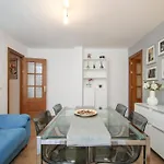 Spacious 2 Bedroom Apt In The Heart Of Triana