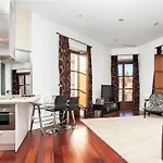 Cathedral Apartment, Upper Floor Apartment