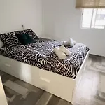 Lovely Rooms En Piso Compartido