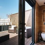 Elegant Duplex 3 Master Bedrooms And Private