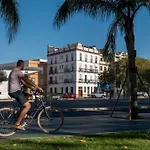 City Center - Avenue Luxury Apartment - Private Free Parking