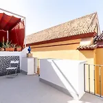 House Sevillana Parking