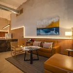City Center - Avenue Luxury Apartment - Private Free Parking