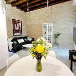 Hostfy Mercado de Triana