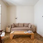 Apartamentos Gravina 56
