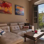 San Fernando Luxury Loft - Free Parking