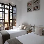 San Fernando Luxury Loft - Free Parking