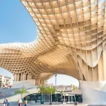 Beautiful Apartment In Sevilla With Wifi