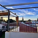 Plaza Espana Family House