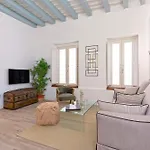 Genteel Home Padre Marchena