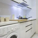 RentalSevilla Apartamento en Barrio Santa Cruz con Parking