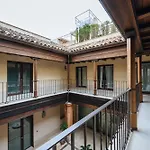 AT apartamentos&VTV Conde de Torrejón 10