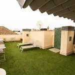 Guzman El Bueno Suites