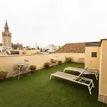 Guzman El Bueno Suites