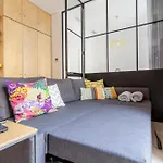 Apartamento Vintage Con Balcones