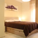Triana bridge Apartment