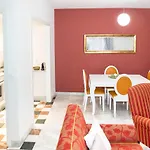 Apartment Entalladores