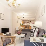 Elegante Apartamento En El Corazon De Sevilla.