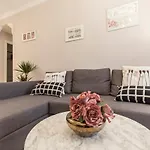 Elegante Apartamento En El Corazon De Sevilla.