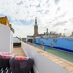 Atico Giralda Sevilla