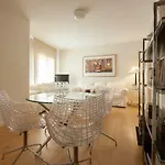 Medina Apartment And Parking Historical Center